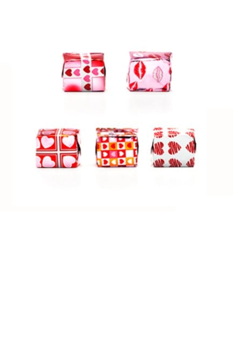 4 oz Valentine Foil Presents